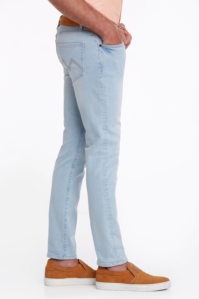 Hemington Açık Mavi Taşlama Slim Fit Denim Pantolon. 3 Hemington Açık Mavi Taşlama Slim Fit Denim Pantolon. 3
