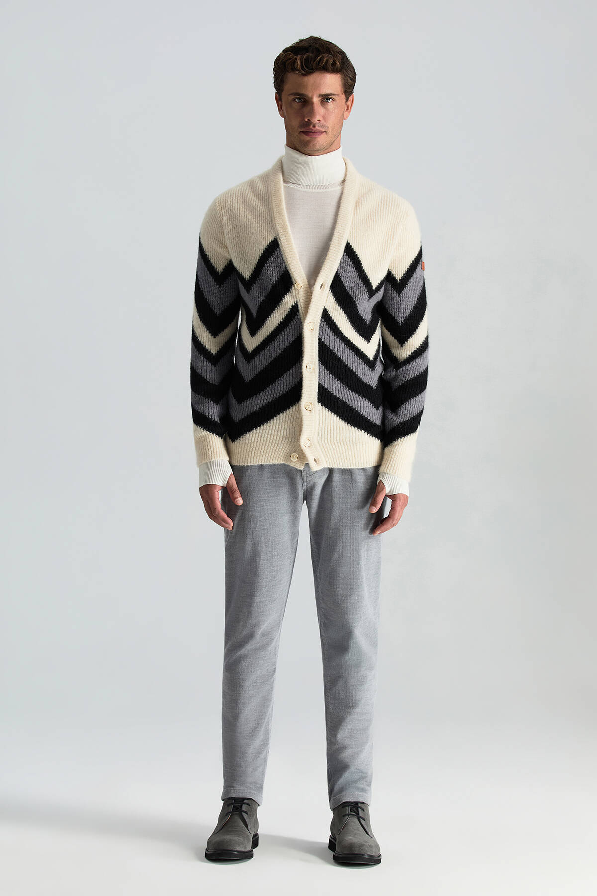 Alpaka Yün Kaşmir Karışım Zigzag Desen Bej Gri Düğmeli Hırka