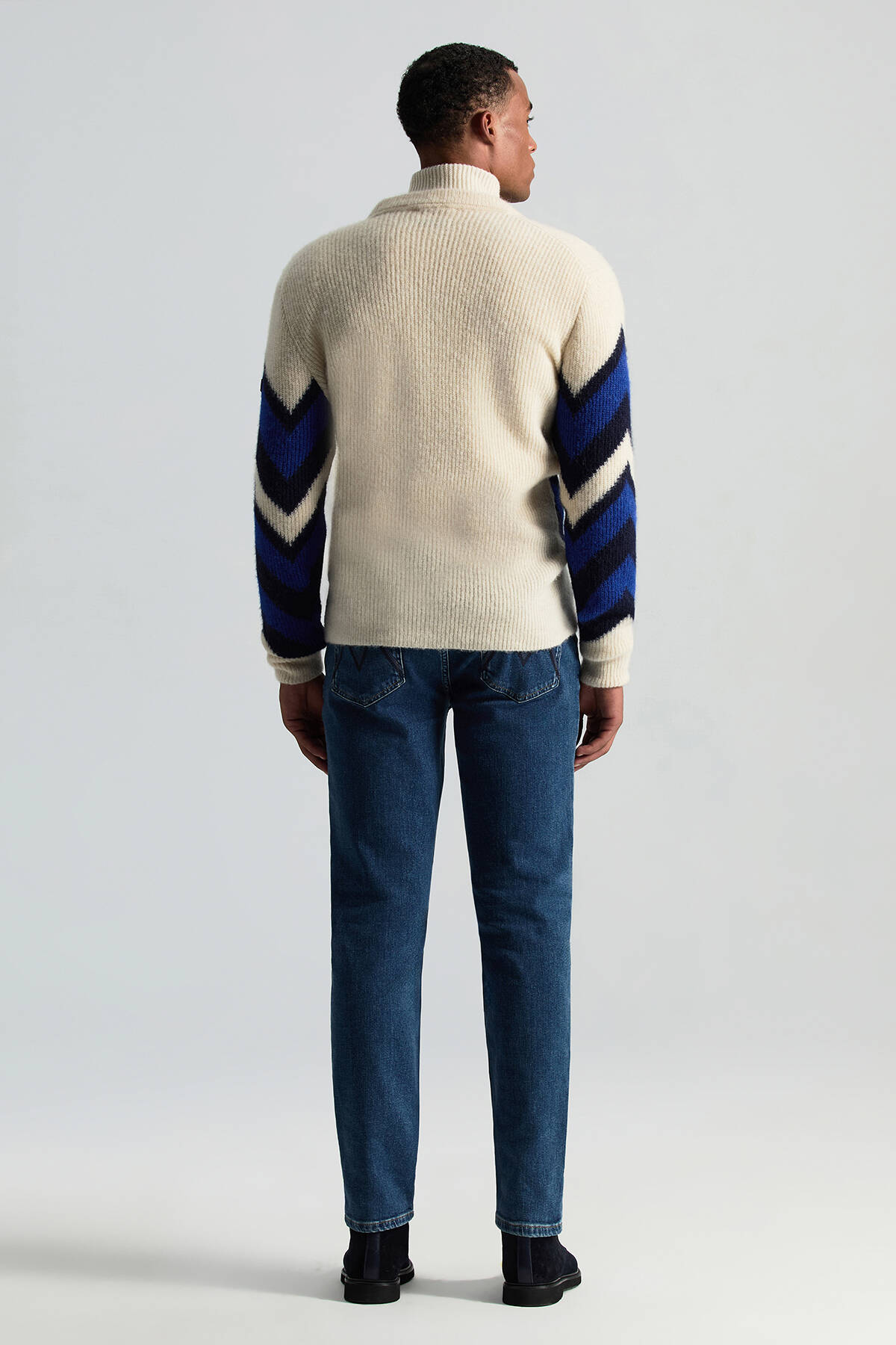 Alpaka Yün Kaşmir Karışım Zigzag Desen Bej Lacivert Düğmeli Hırka