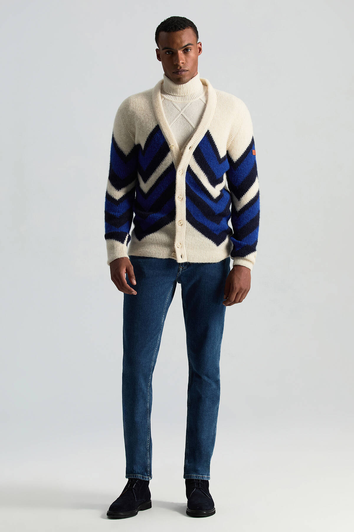 Alpaka Yün Kaşmir Karışım Zigzag Desen Bej Lacivert Düğmeli Hırka