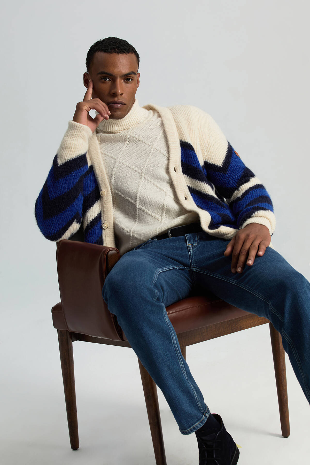 Alpaka Yün Kaşmir Karışım Zigzag Desen Bej Lacivert Düğmeli Hırka