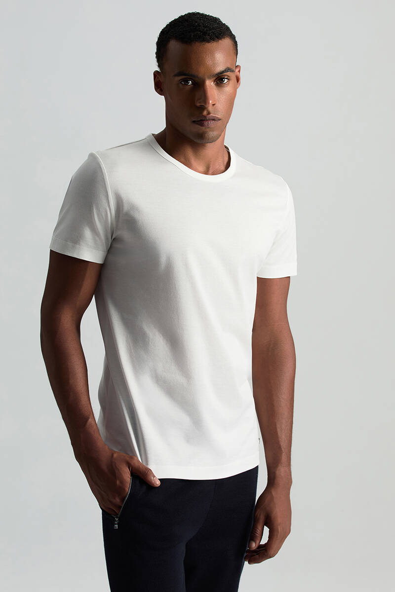 Bisiklet Yaka Beyaz Basic T-Shirt