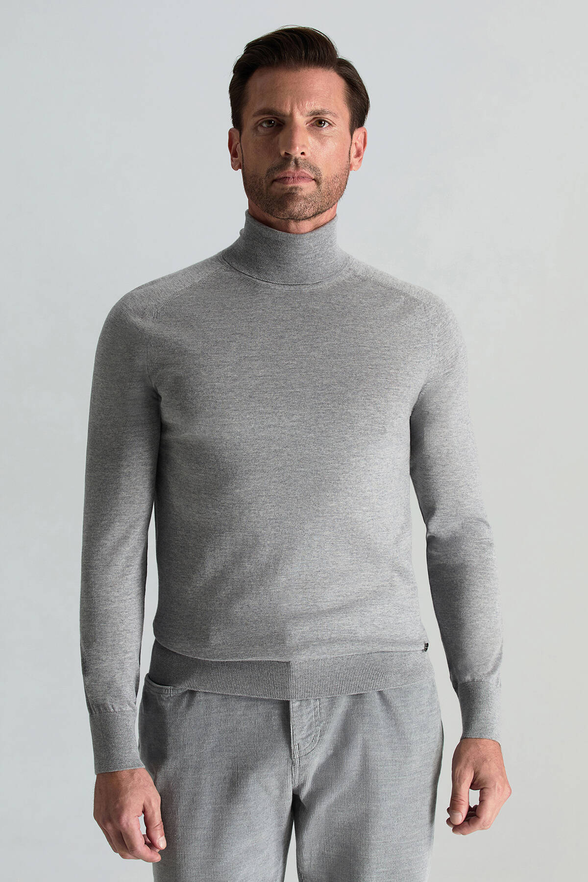 Açık Gri Boğazlı Slim Fit Merino Yün Triko