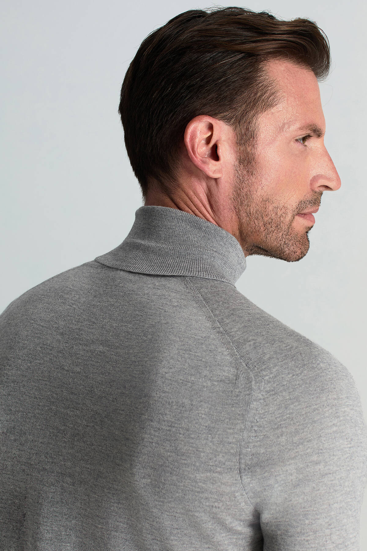 Açık Gri Boğazlı Slim Fit Merino Yün Triko