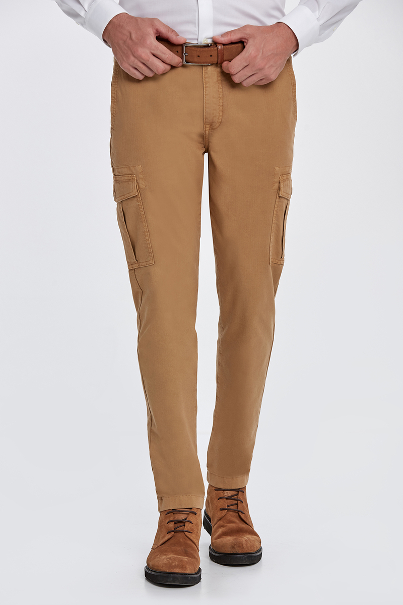 Hemington Cep Detaylı Camel Kargo Pantolon. 1 Hemington Cep Detaylı Camel Kargo Pantolon. 1