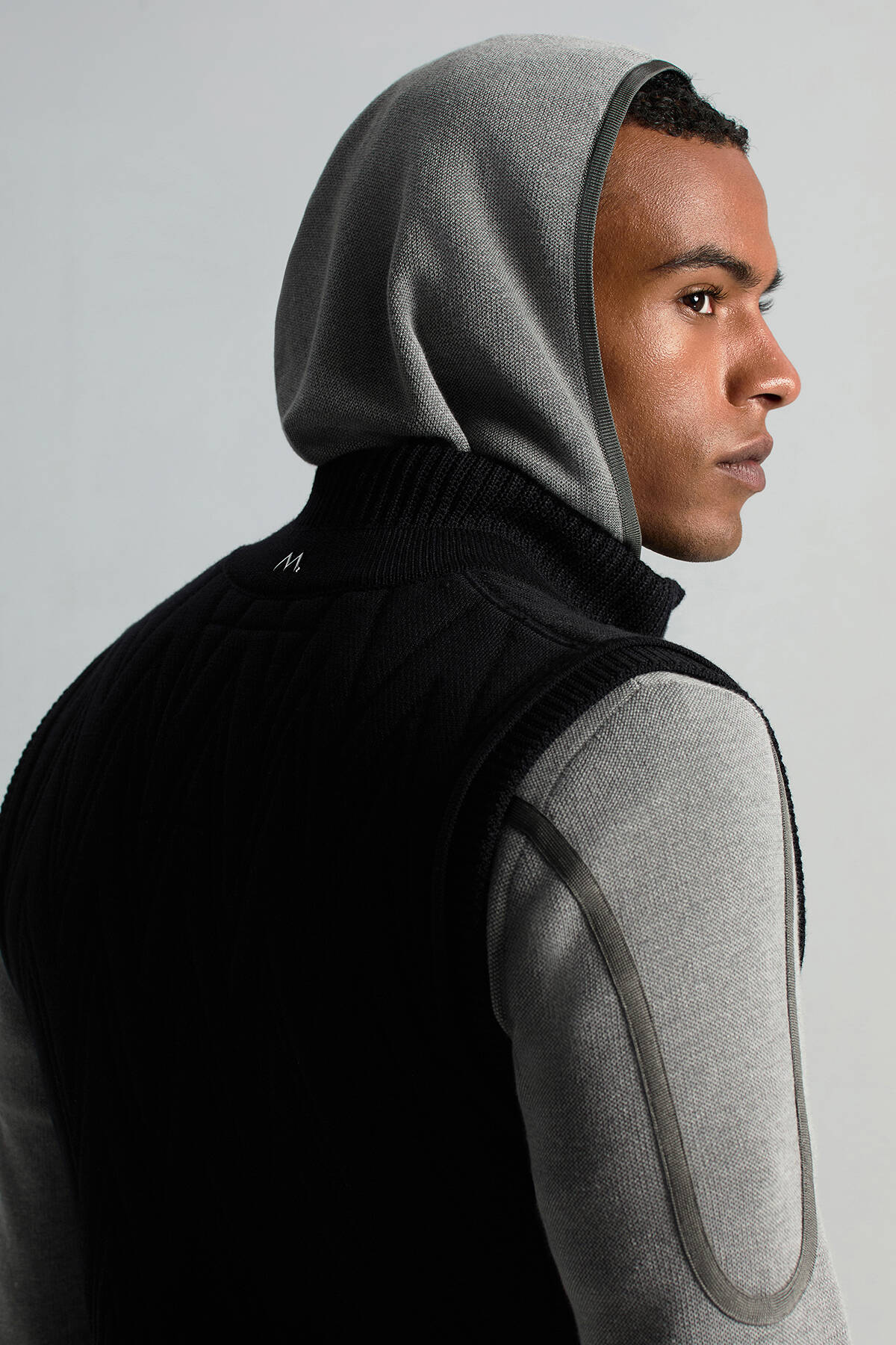 Ekru Activewear Merino Yün Siyah Yelek