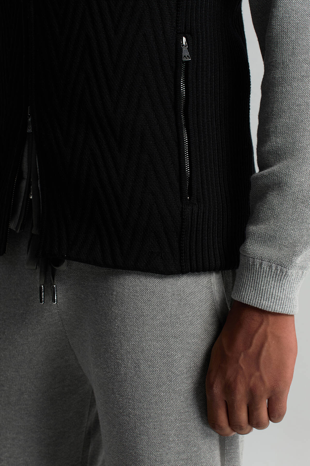 Ekru Activewear Merino Yün Siyah Yelek