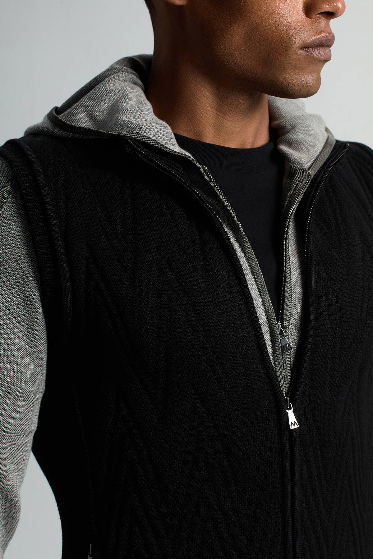 Ekru Activewear Merino Yün Siyah Yelek