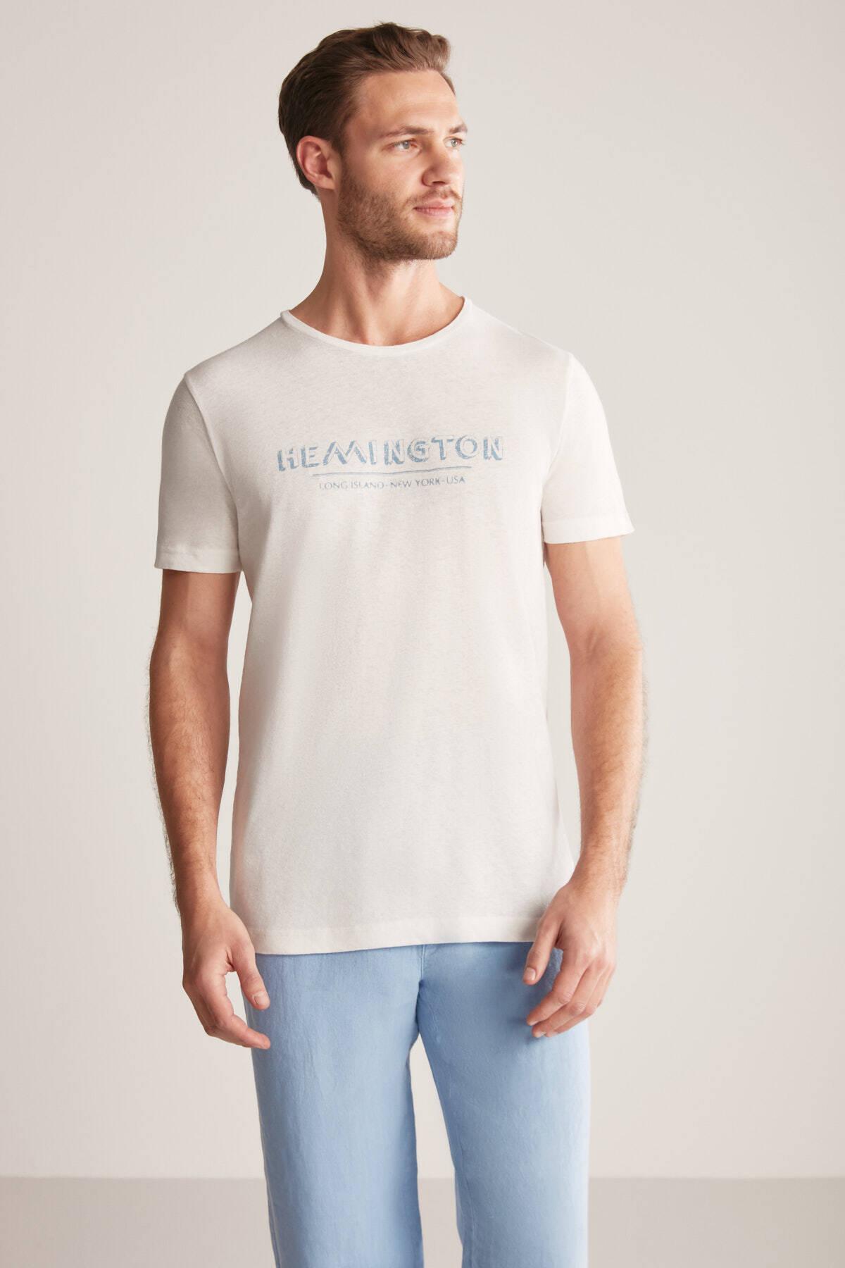 Hemington Baskılı Keten Pamuk Karışımlı Beyaz T-Shirt