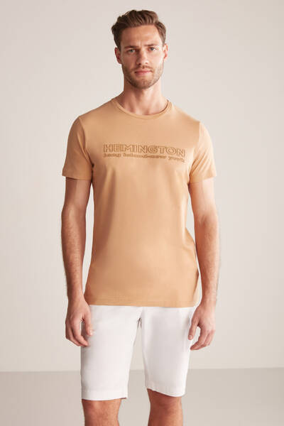 Hemington Kabartma Baskılı Kum Rengi Pima Pamuk T-Shirt - Hemington