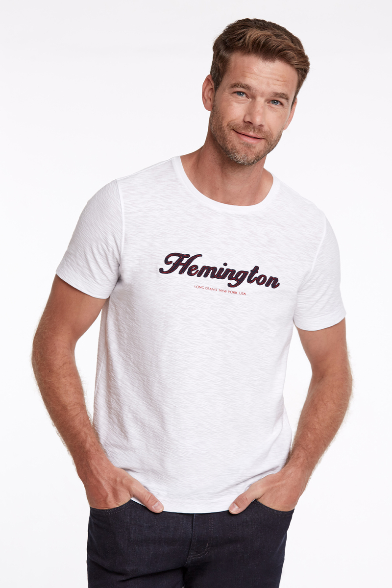 Hemington Logolu Bisiklet Yaka Kırık Beyaz Pamuk T-Shirt. 3 Hemington Logolu Bisiklet Yaka Kırık Beyaz Pamuk T-Shirt. 3