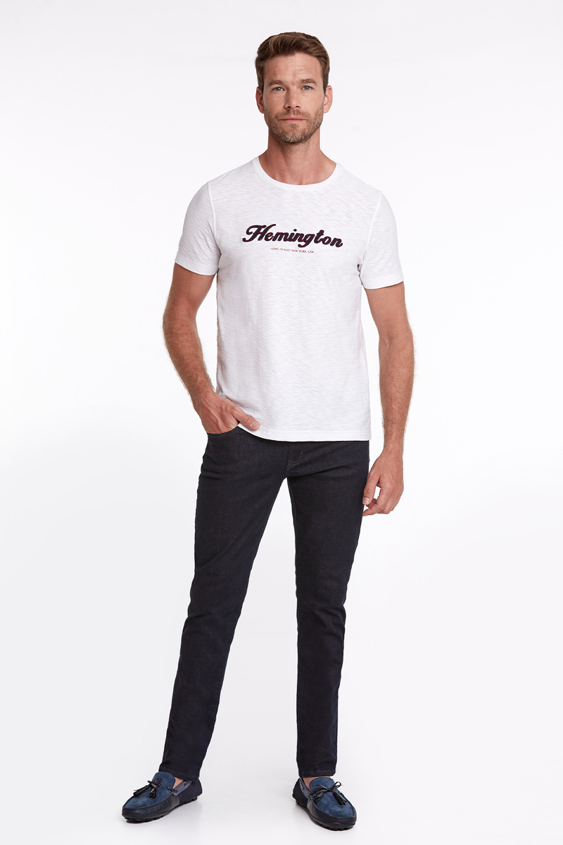 Hemington Logolu Bisiklet Yaka Kırık Beyaz Pamuk T-Shirt. 2