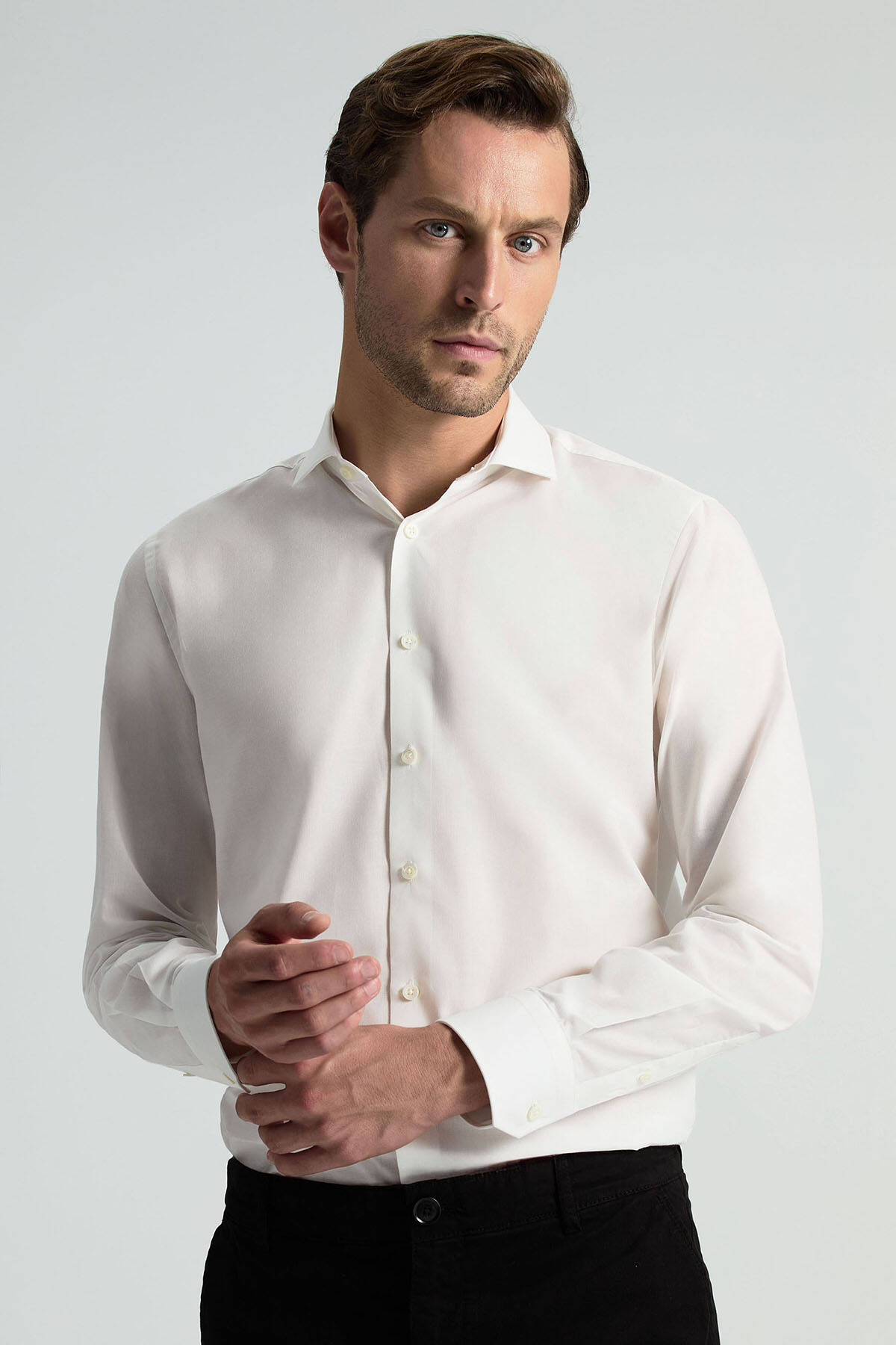 İpek Pamuk Karışım İtalyan Yaka Beyaz Gömlek