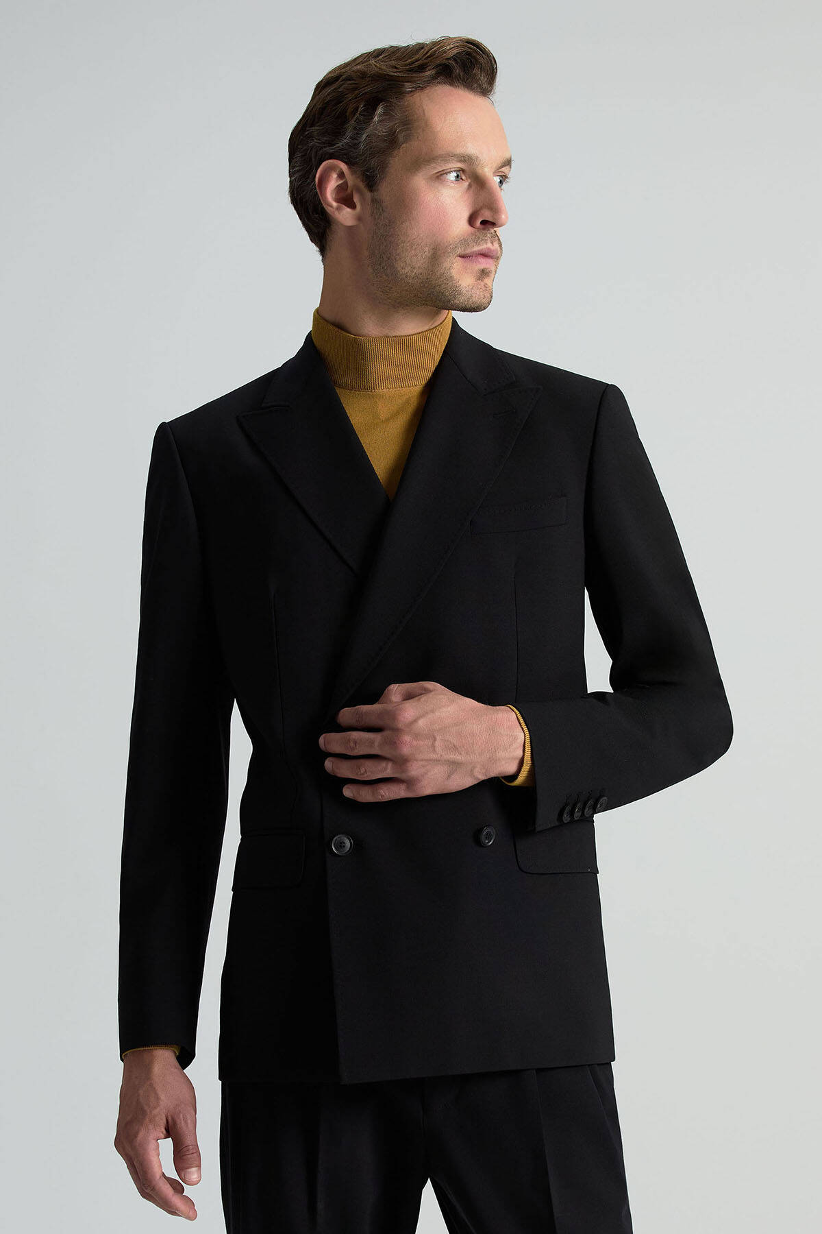İtalyan Yün Karışımlı Siyah Kruvaze Blazer Ceket