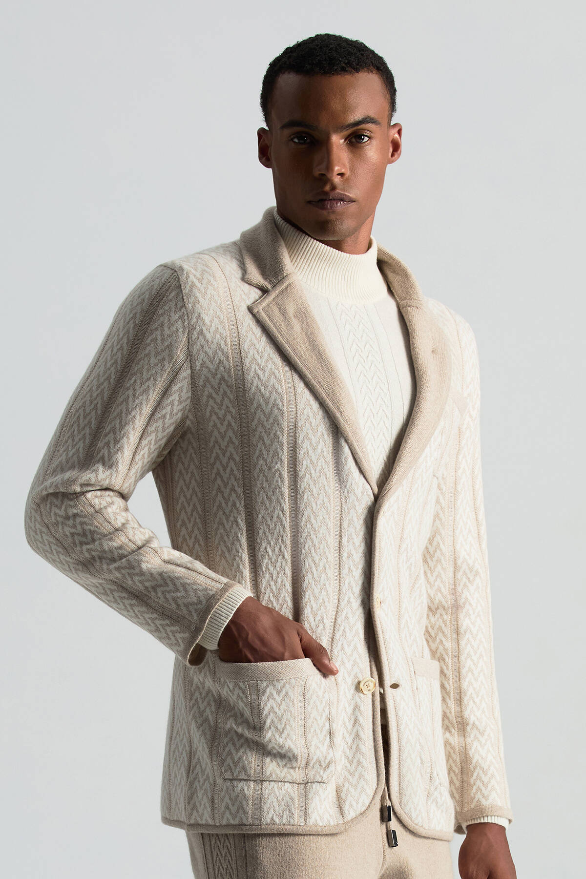 Kaşmir-İpek-Yün Karışım M Desenli Açık Bej Triko Blazer Ceket