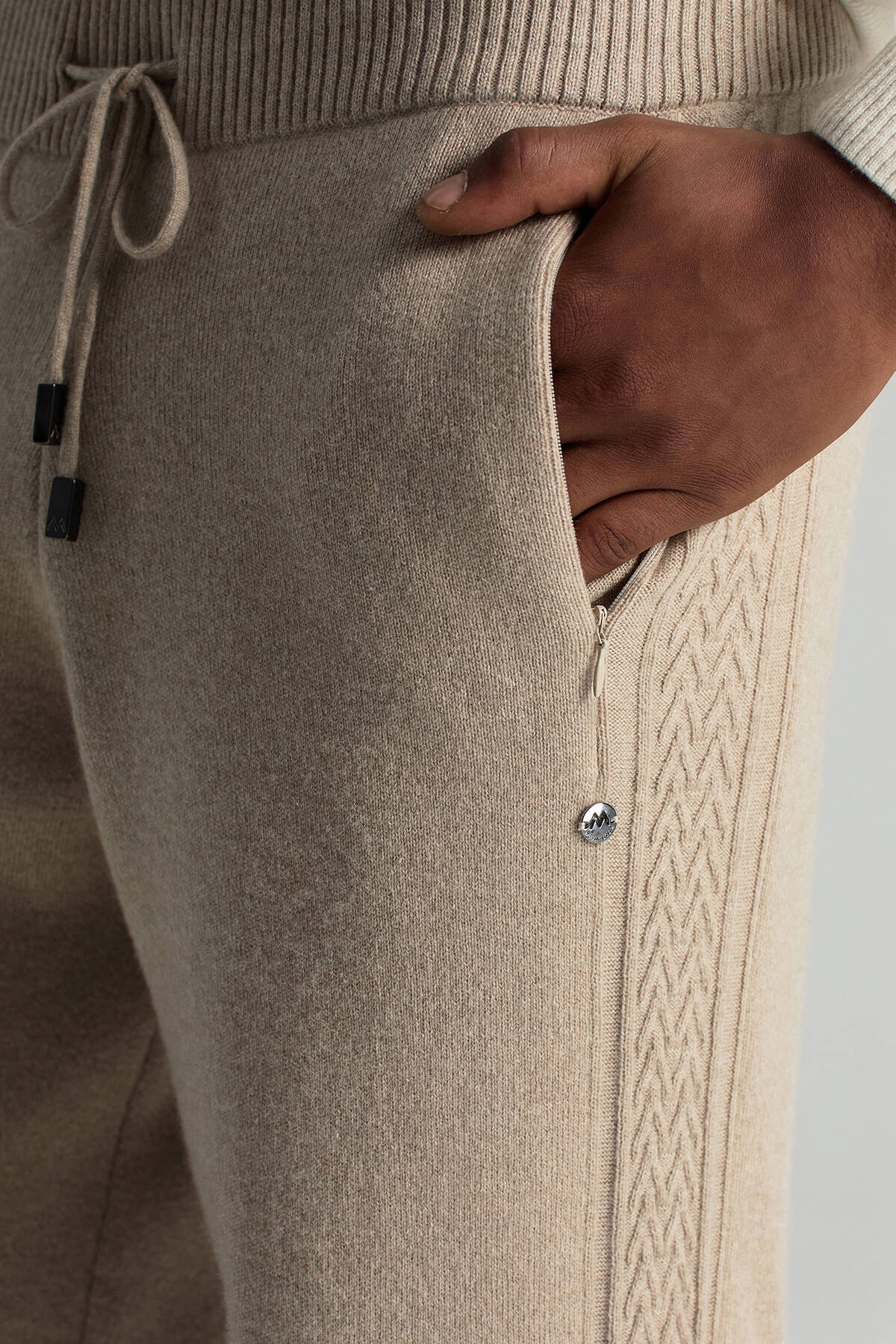 Kaşmir-İpek-Yün Karışım M Desenli Açık Bej Triko Pantolon