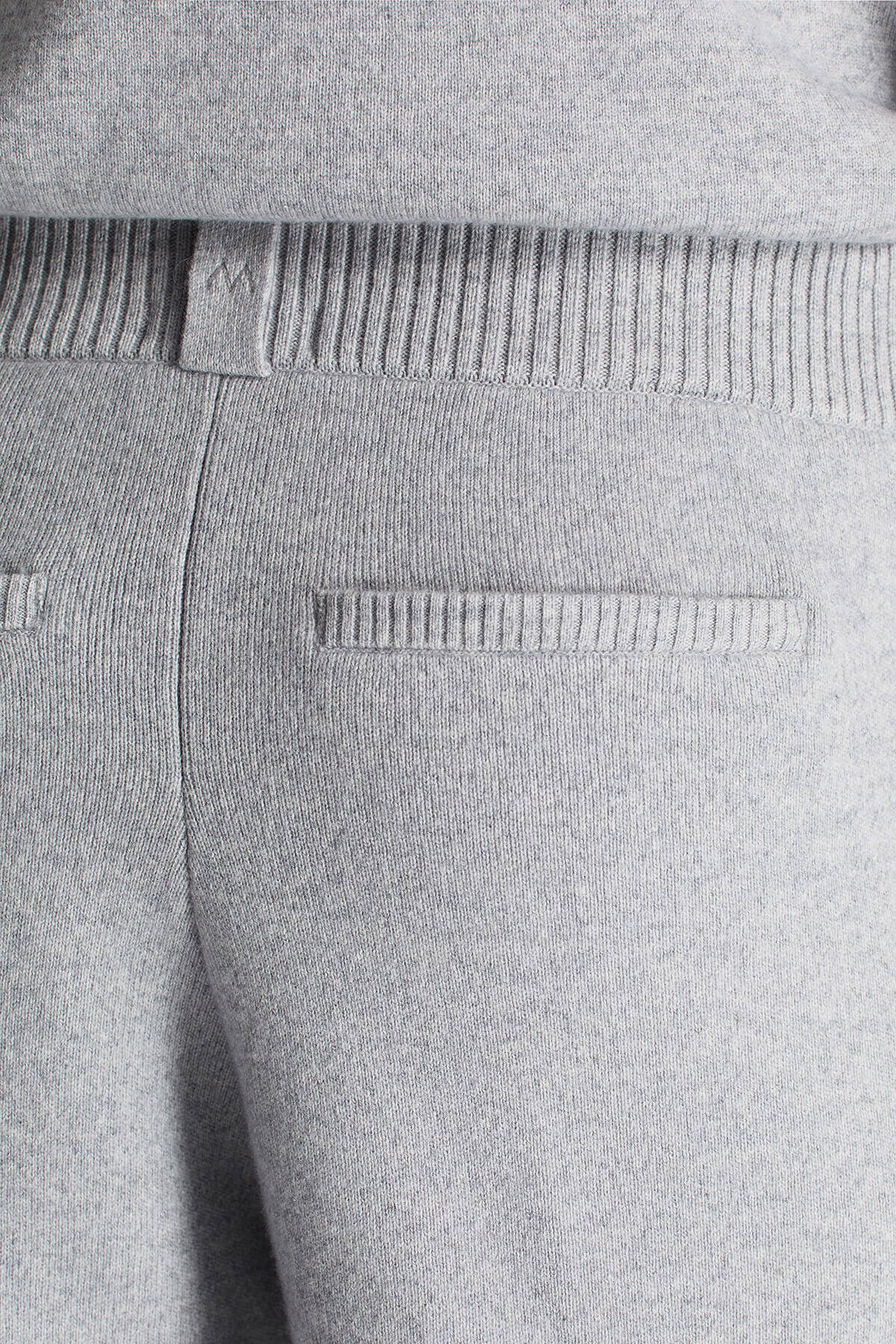 Kaşmir-İpek-Yün Karışım M Desenli Açık Gri Triko Pantolon