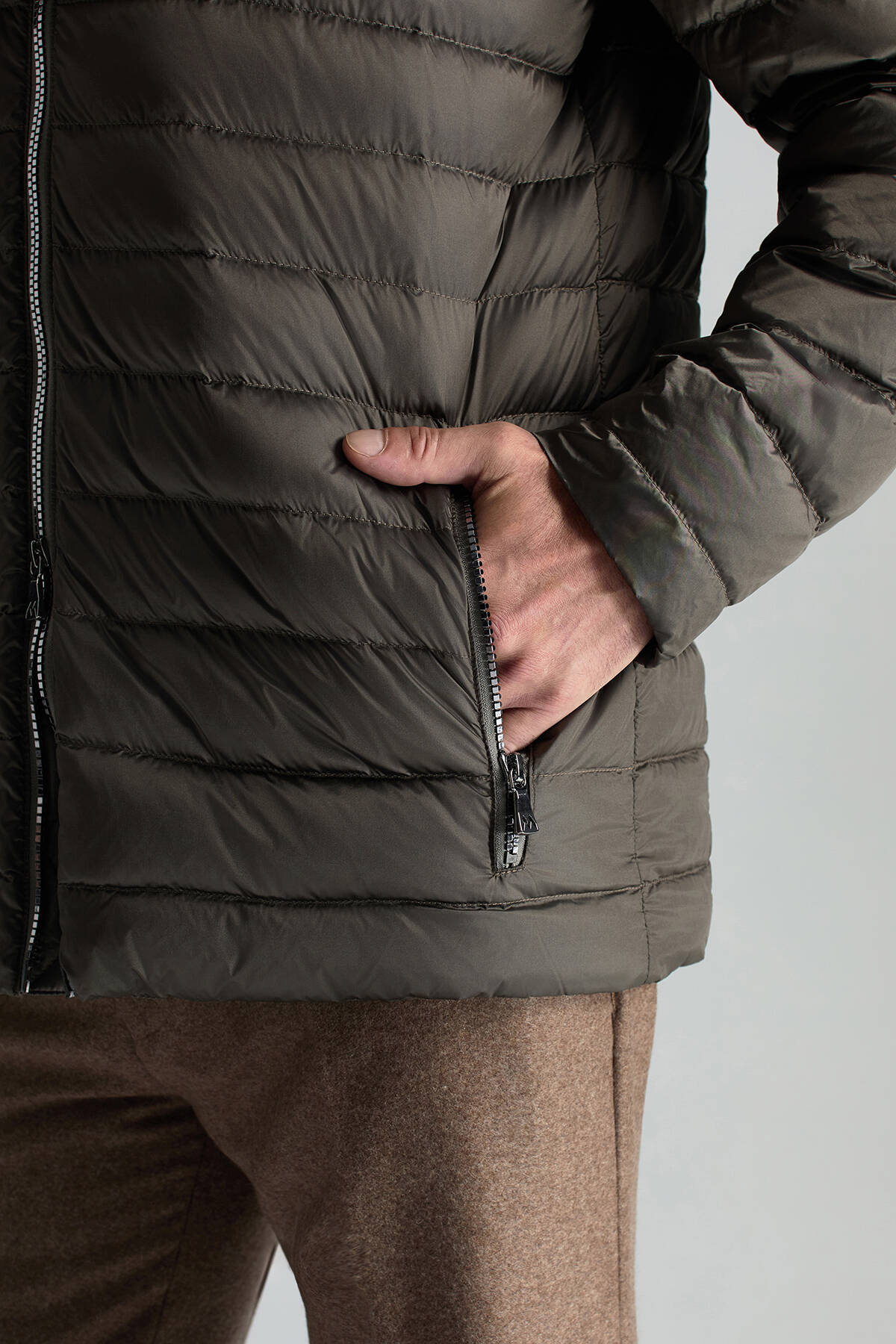 Kaz Tüyü Dolgulu Kahverengi İnce Spor Mont