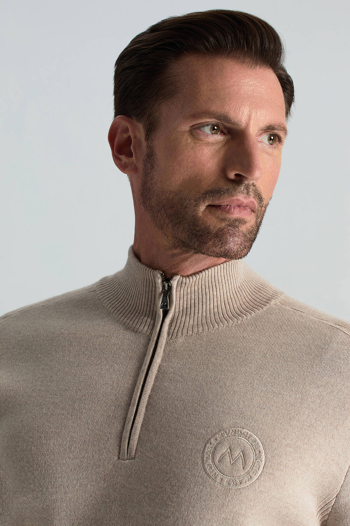 Kum Rengi Fermuarlı Merino Yün Activewear Triko