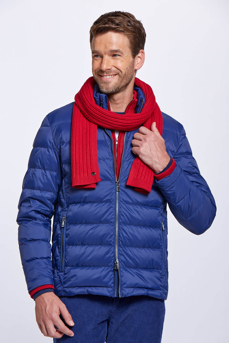 Hemington Merino Yün Kırmızı Atkı. 2 Hemington Merino Yün Kırmızı Atkı. 2