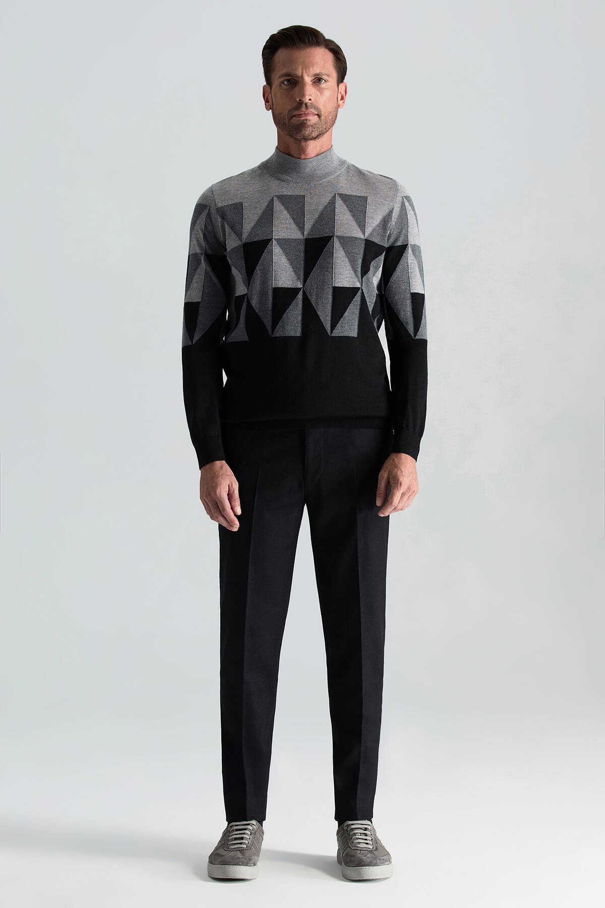 Merino Yün Lupetto Yaka Desenli Siyah Triko