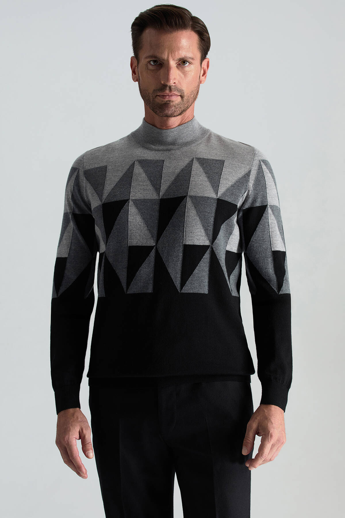 Merino Yün Lupetto Yaka Desenli Siyah Triko