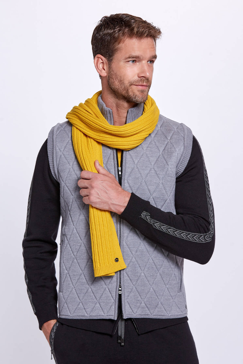 Hemington Merino Yün Sarı Atkı. 3 Hemington Merino Yün Sarı Atkı. 3