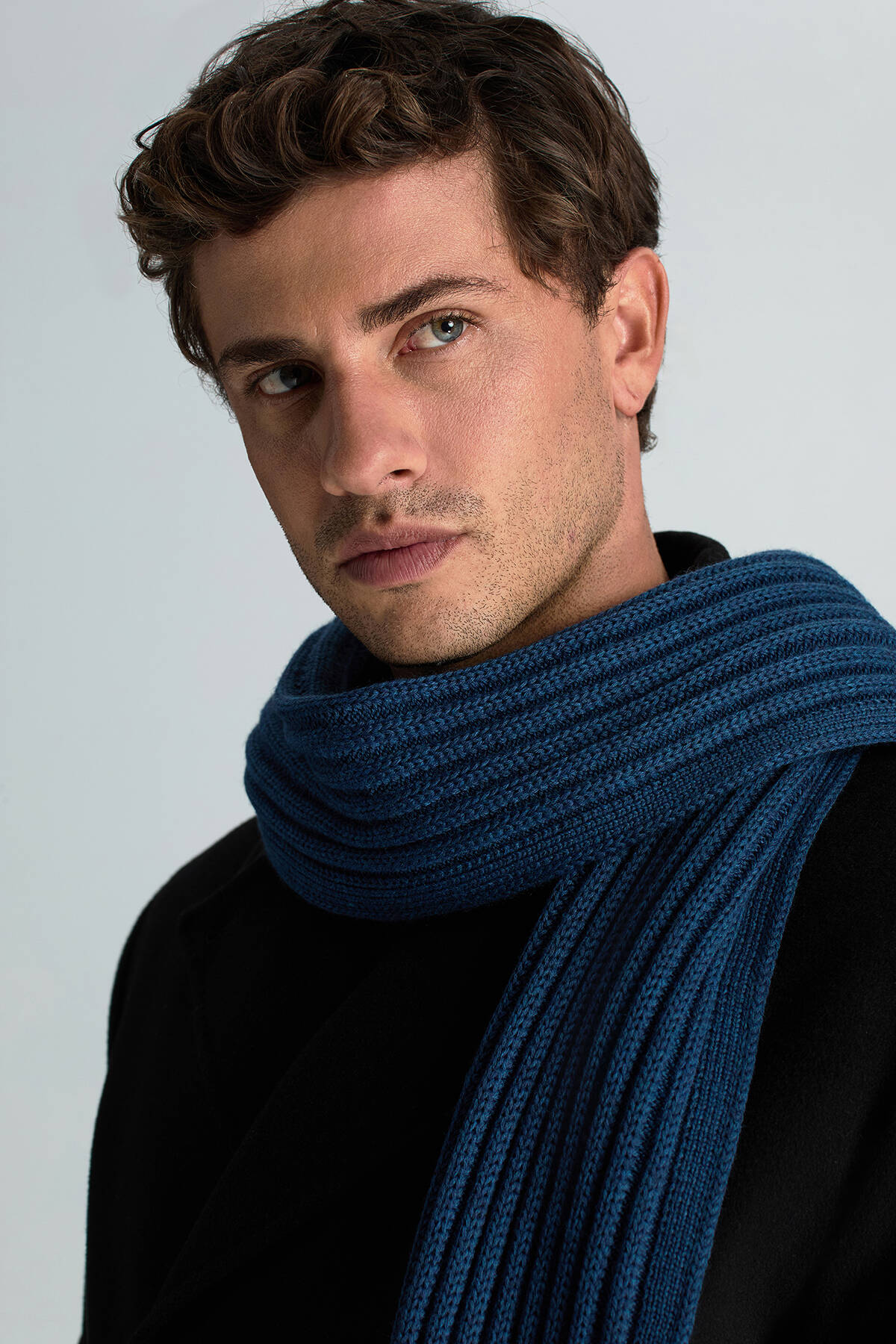 Örgü Desenli Merino Yün Mavi Atkı