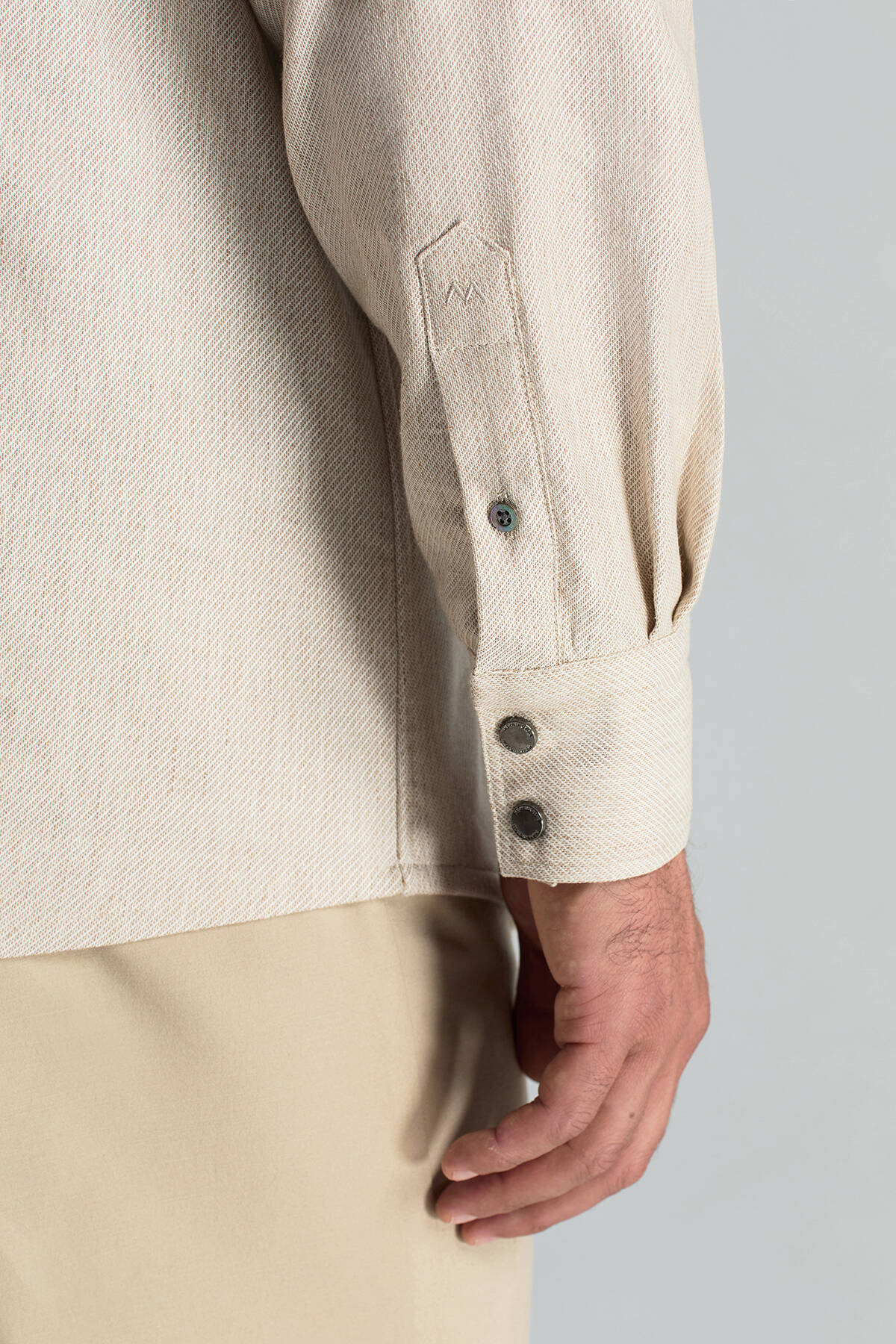 Pamuk Tencel Kumaş Metal Düğmeli Açık Bej Ceket Gömlek