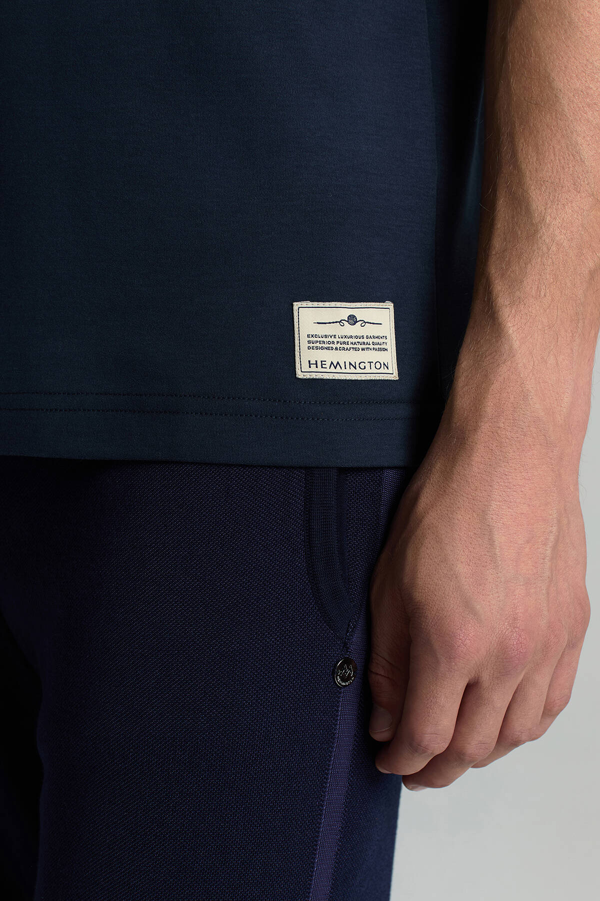 Saf Pamuk Bisiklet Yaka Lacivert Basic T-Shirt