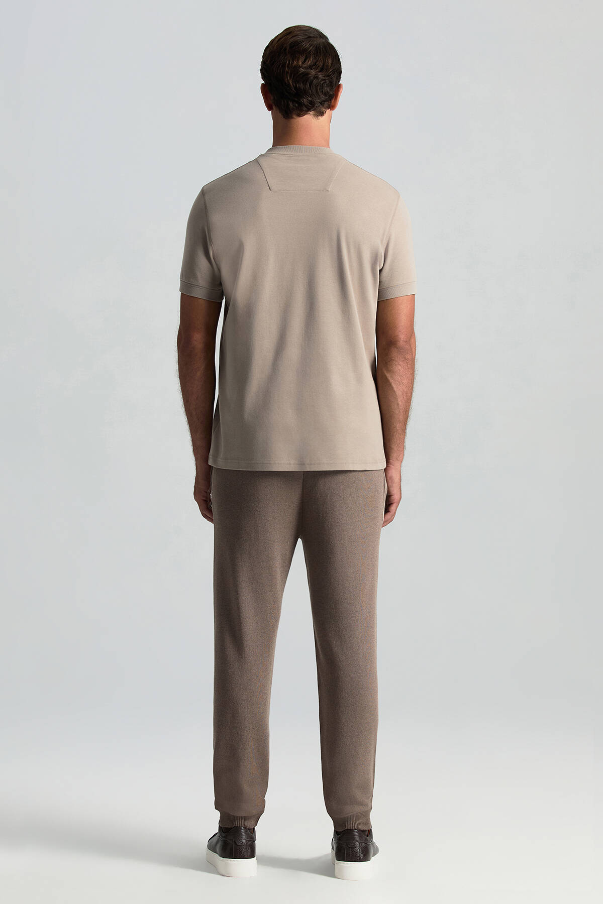 Saf Pamuk Bisiklet Yaka Vizon Rengi Basic T-Shirt