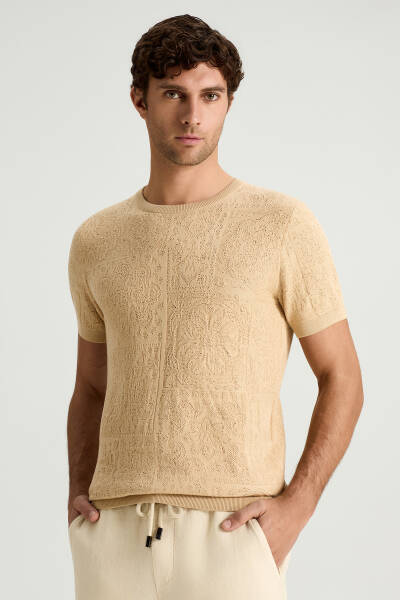 Saf Pamuk Paisley Desen Bisiklet Yaka Bej Triko T-Shirt