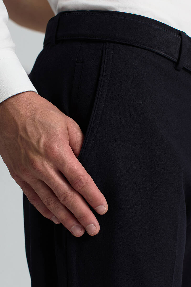 Saf Yün Bağcık Detaylı Lacivert Chino Jogger Pantolon