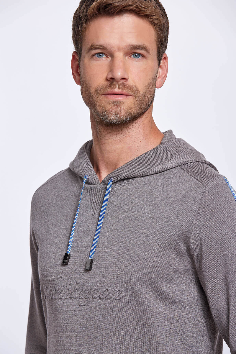 Hemington Şerit Detaylı Logolu Kapüşonlu Kum Rengi Triko Hoody. 3 Hemington Şerit Detaylı Logolu Kapüşonlu Kum Rengi Triko Hoody. 3
