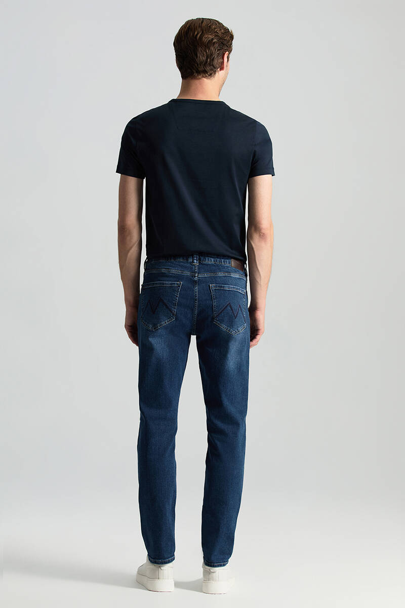 Saf Pamuk Slim Fit Lacivert Taşlanmış Denim Pantolon