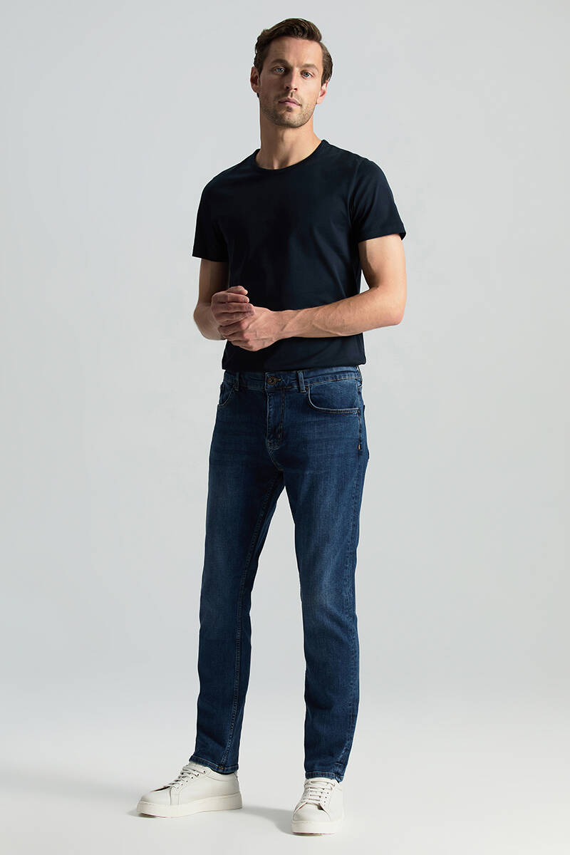 Saf Pamuk Slim Fit Lacivert Taşlanmış Denim Pantolon