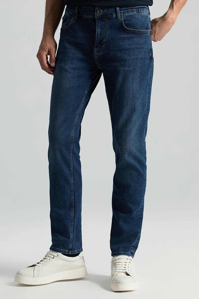 Saf Pamuk Slim Fit Lacivert Taşlanmış Denim Pantolon