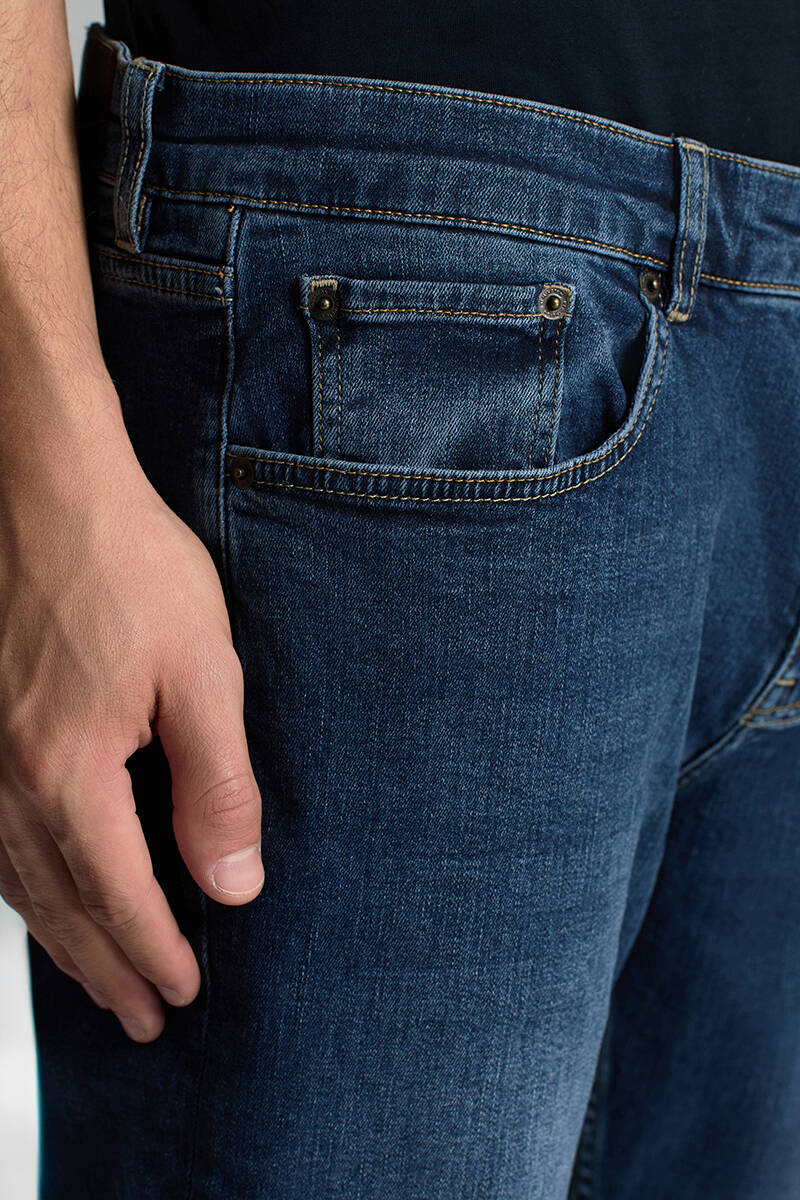 Saf Pamuk Slim Fit Lacivert Taşlanmış Denim Pantolon