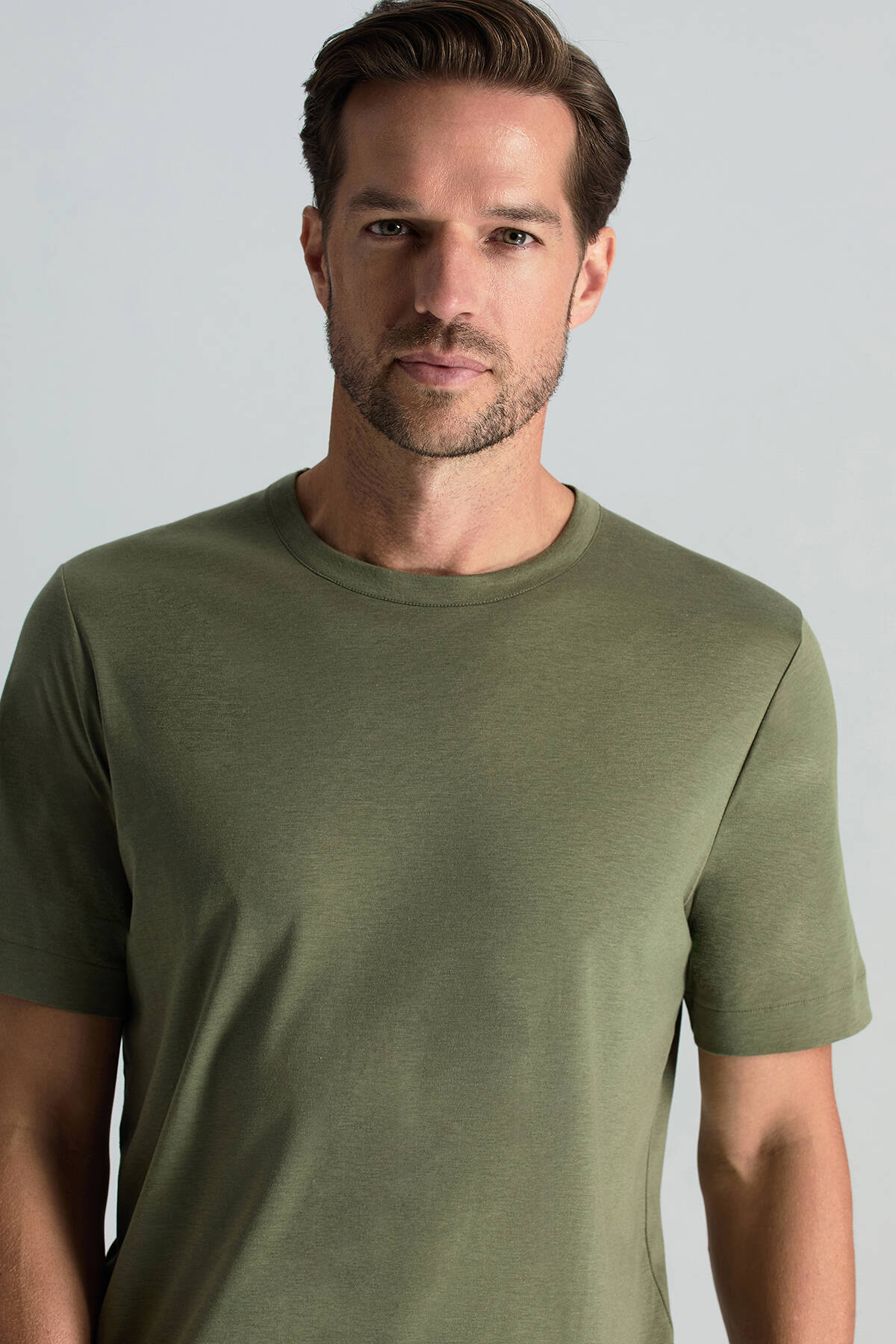 Supima Pamuk Bisiklet Yaka Tencel Haki T-Shirt