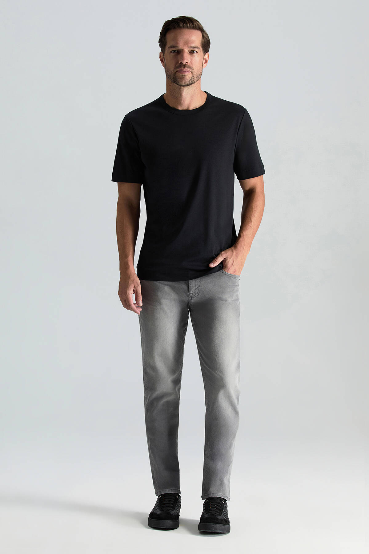Supima Pamuk Bisiklet Yaka Tencel Siyah T-Shirt